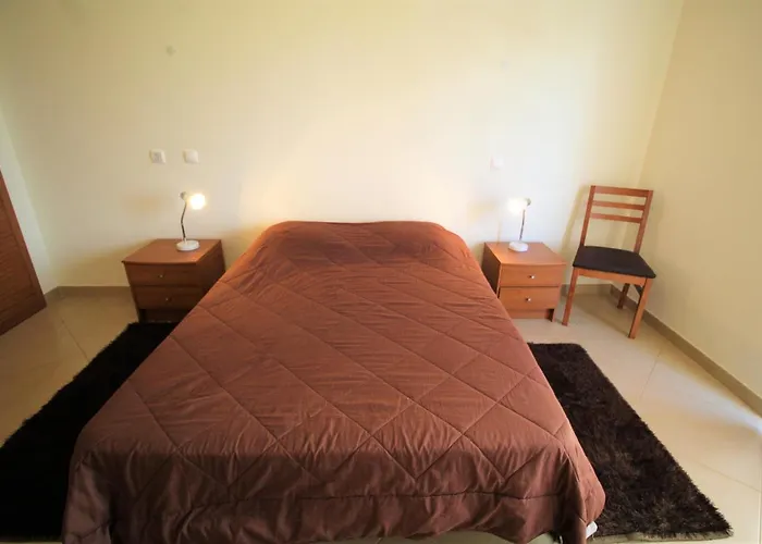 アパート T1 Da Rocha/1ª Linha