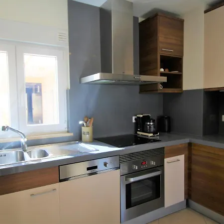 アパート T1 Da Rocha/1ª Linha